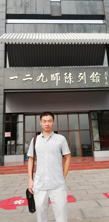 院长助理 周江平